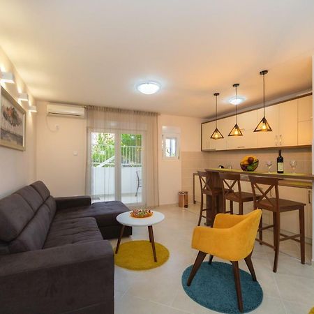 Apartmani Tref Petrovac Kültér fotó
