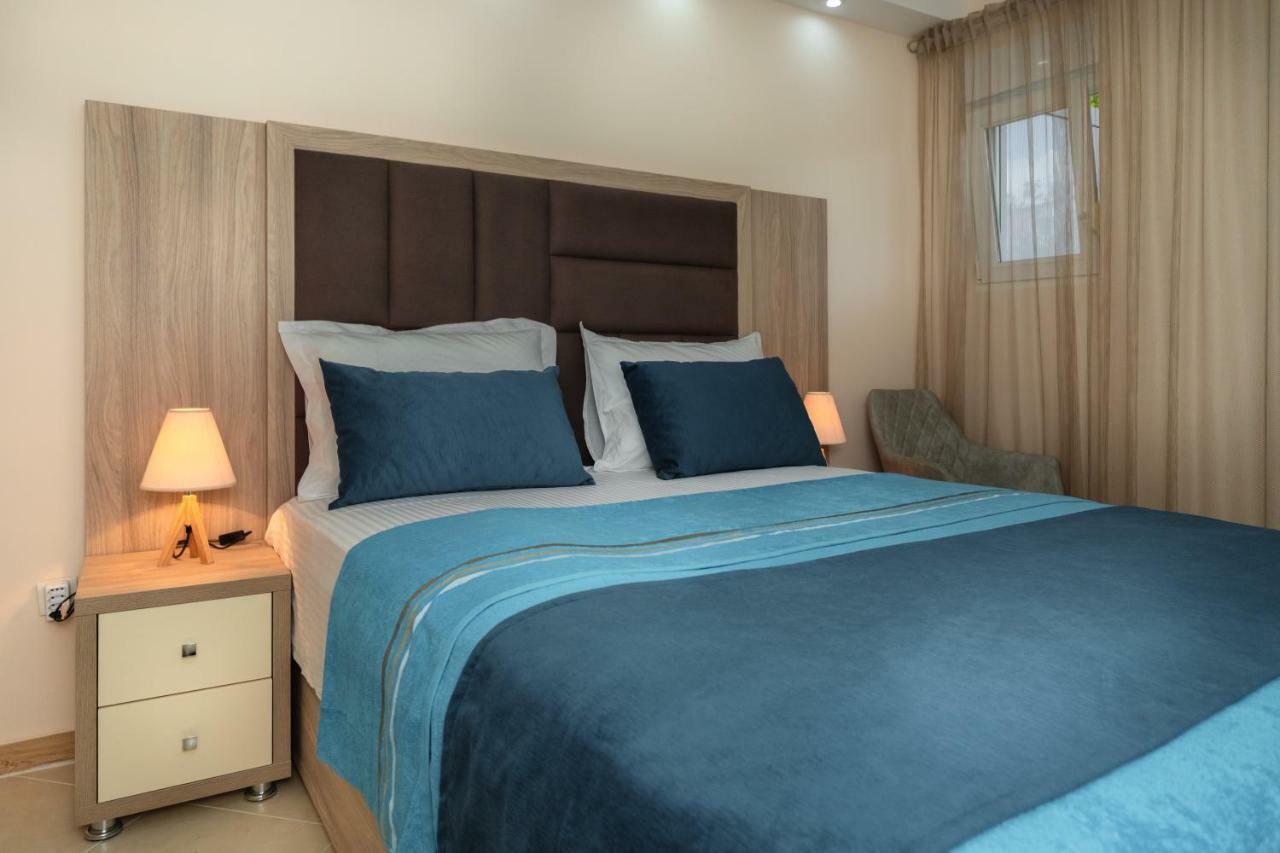Apartmani Tref Petrovac Kültér fotó