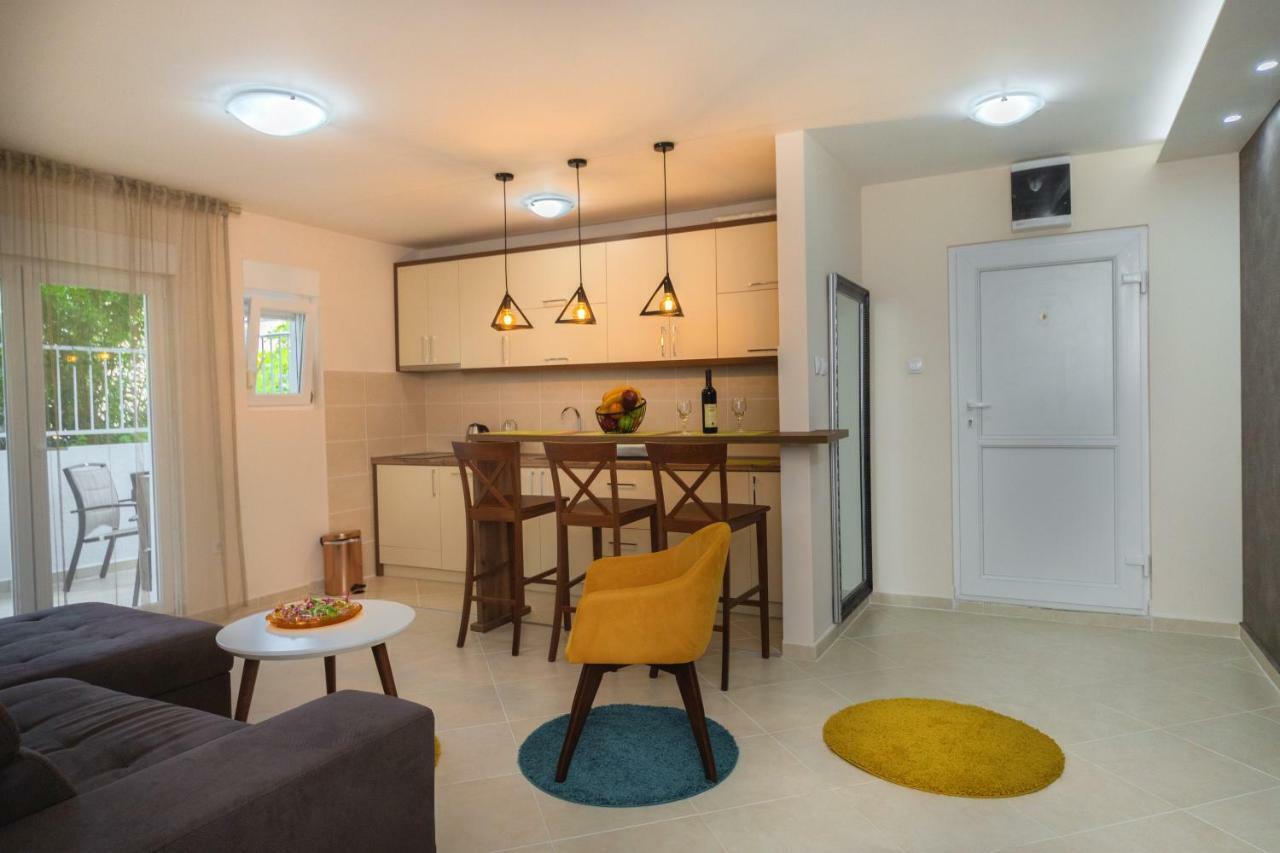Apartmani Tref Petrovac Kültér fotó