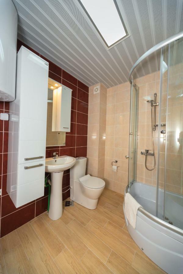 Apartmani Tref Petrovac Kültér fotó