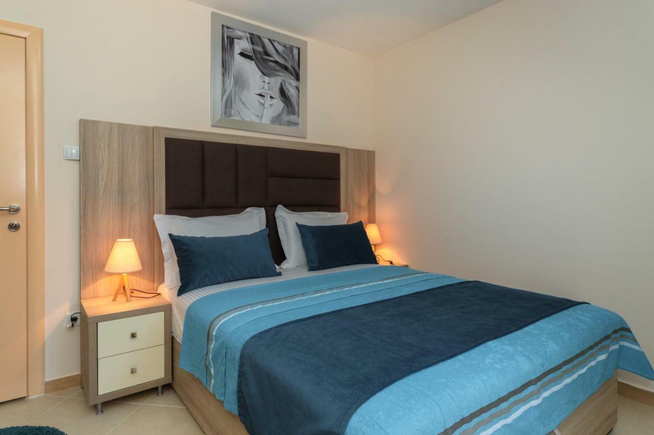 Apartmani Tref Petrovac Kültér fotó