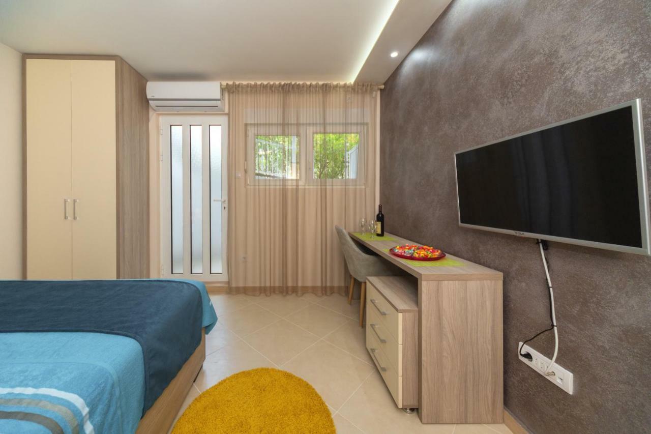 Apartmani Tref Petrovac Kültér fotó